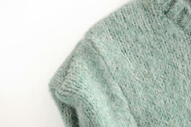 SWEATER WITH SHOULDER DETAIL