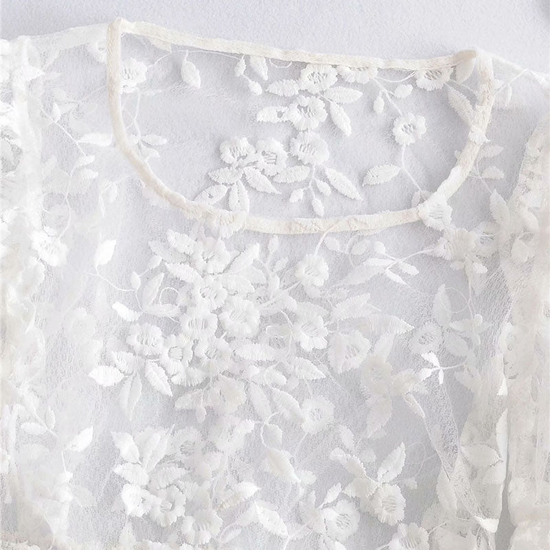 EMBROIDERY TRANSPARENT TOP