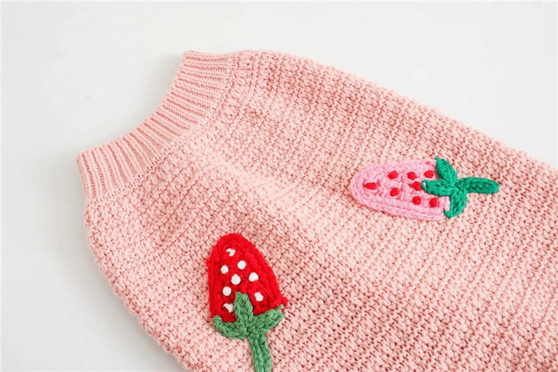 STRAWBERRY APPLIQUE KNITTED SWEATER