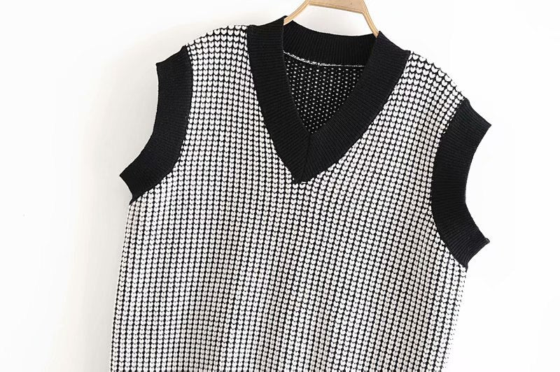 HEART PATTERN LOOSE KNITTED VEST