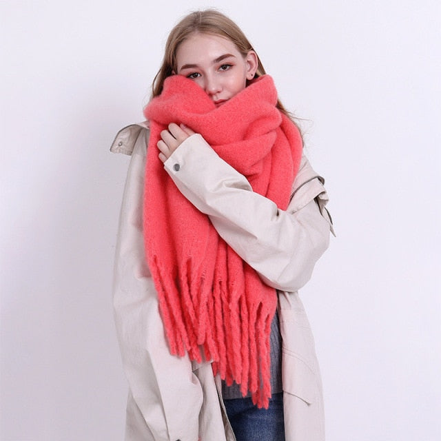 THICK FRINGING SCARF